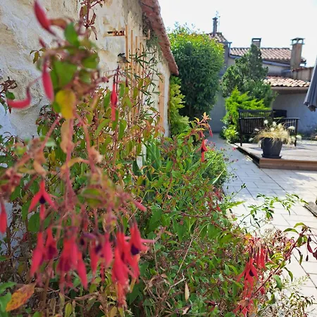 Villa Des Thermes, St Jean D'angely *