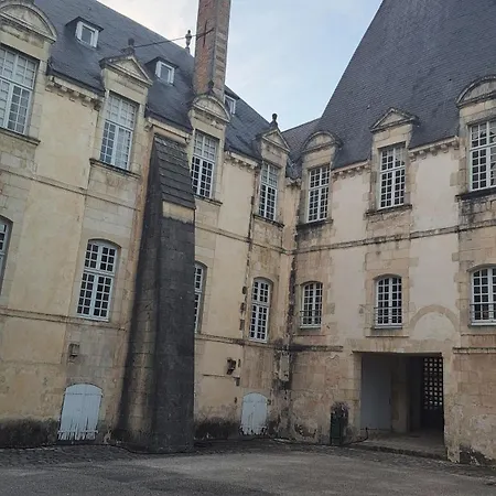Des Thermes, St Jean D'angely Villa *